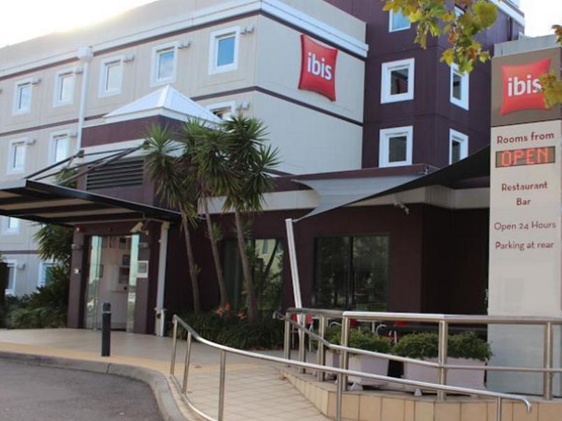 Ibis 4*
